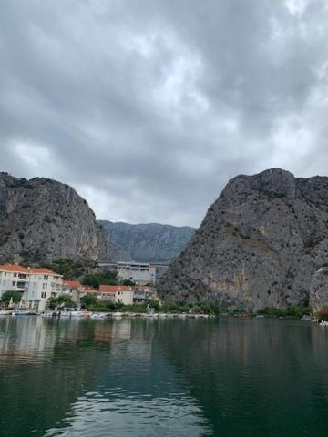 Sea View Panorama Apartment L Omis Bagian luar foto